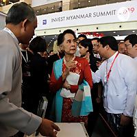 International Business News Suu Kyi to investors: Myanmar is open for business.