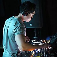 Andrew Ong - Connoisseur of quality underground dance music. Join me monthly as I curate a fine selection of House and Techno