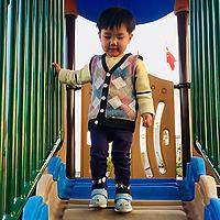 听恩霖妹妹唱歌曲