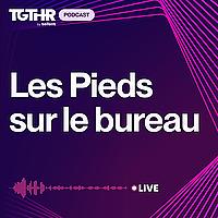 Les pieds sur le bureau